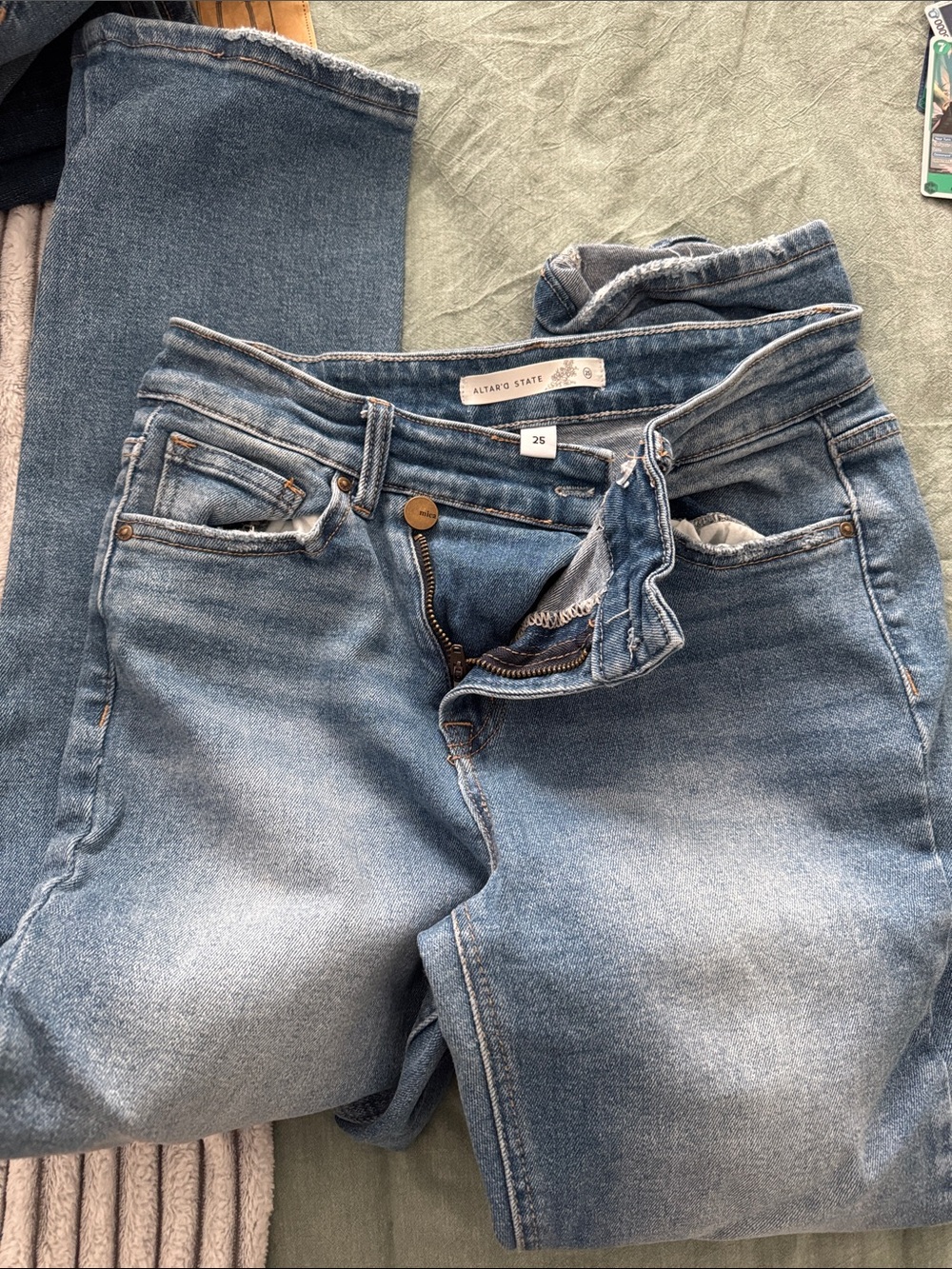 Altar'd State Women's Light Blue High-Rise Jeans